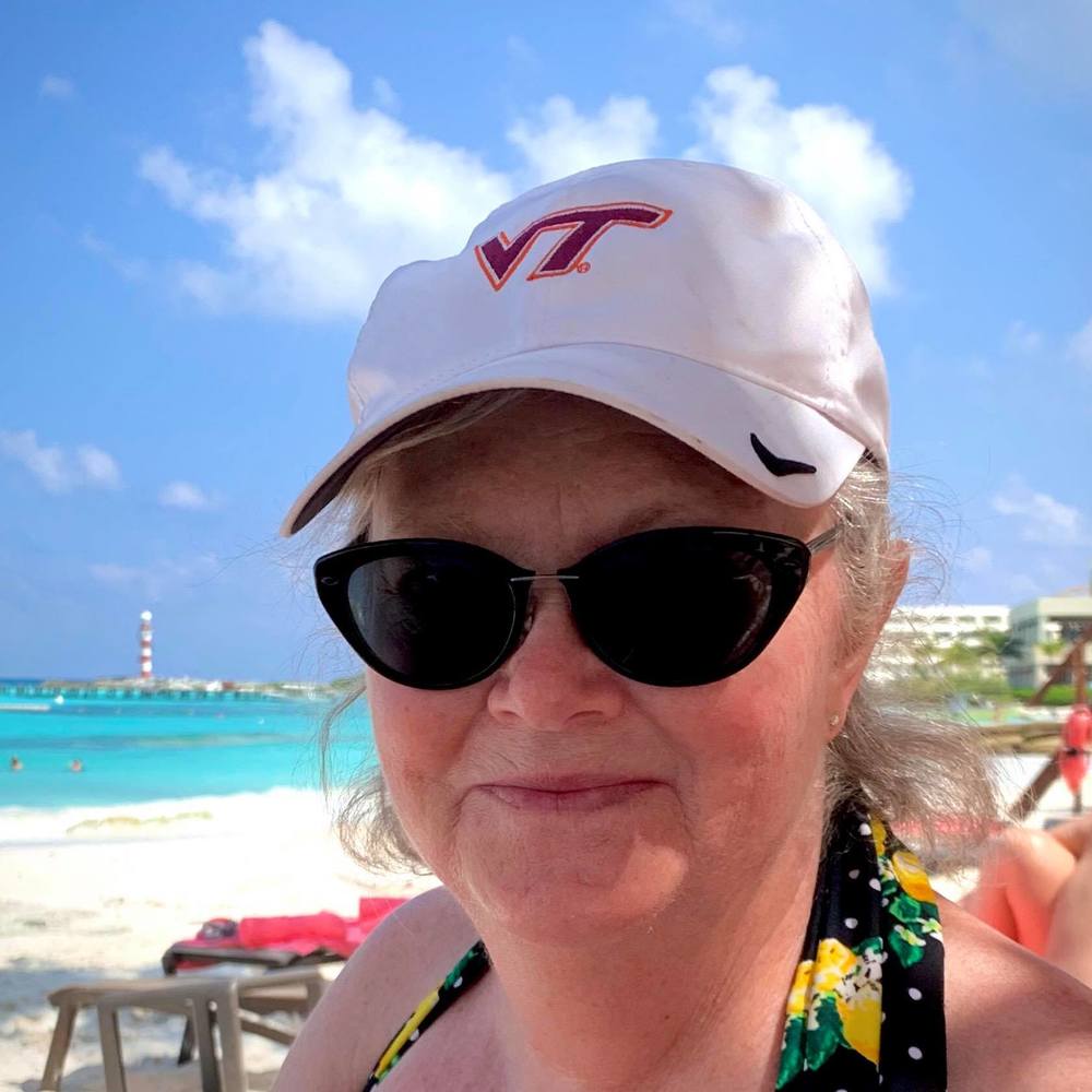 Meet your Posher, Angela